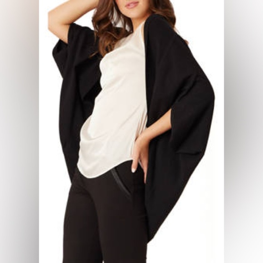 Elegant Landau Kimono style sweater NWT M